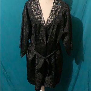 Gold label VS Black Robe